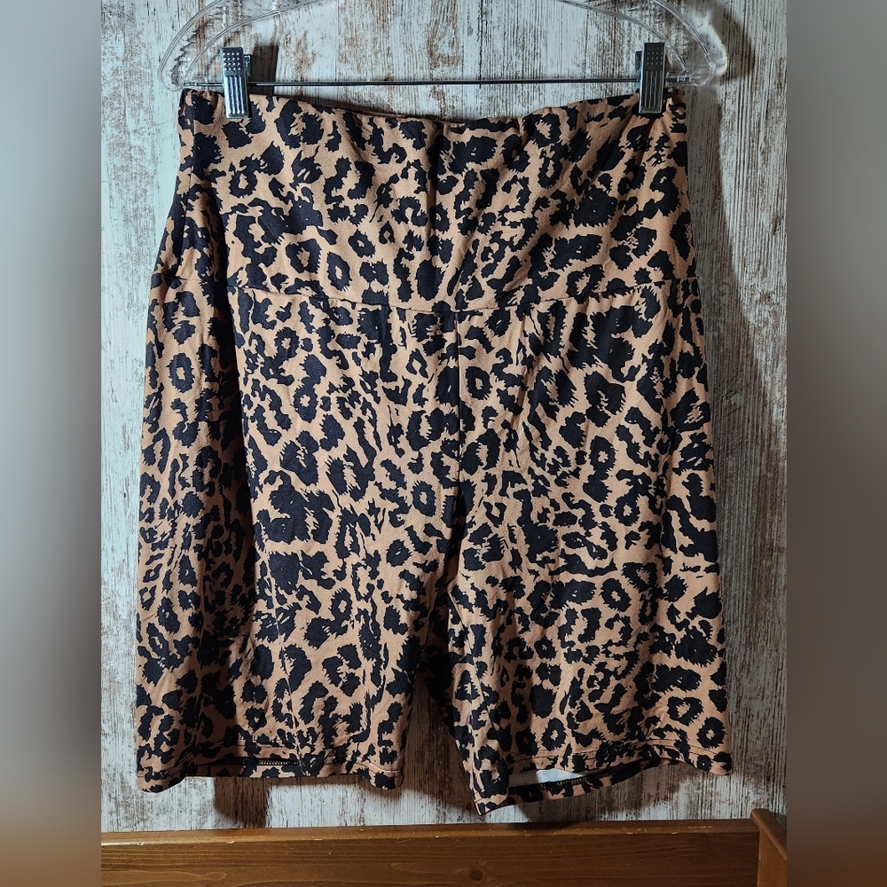 SHEIN Leopard Print Women Shorts - Black and Brown